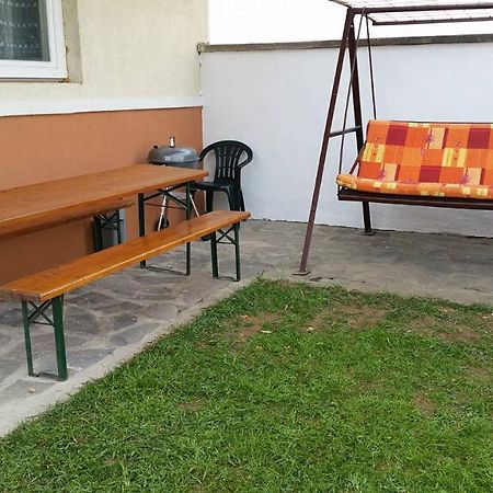 Elza Vendeghaz Apartment Sarospatak Bagian luar foto