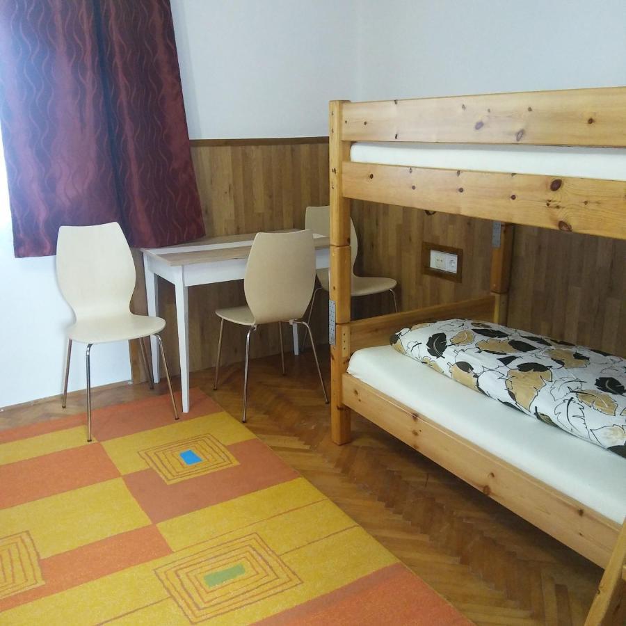 Elza Vendeghaz Apartment Sarospatak Bagian luar foto